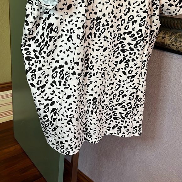 Roaman’s Top- Short Sleeve NWOT Cotton animal print Sz 2X - Picture 8 of 10